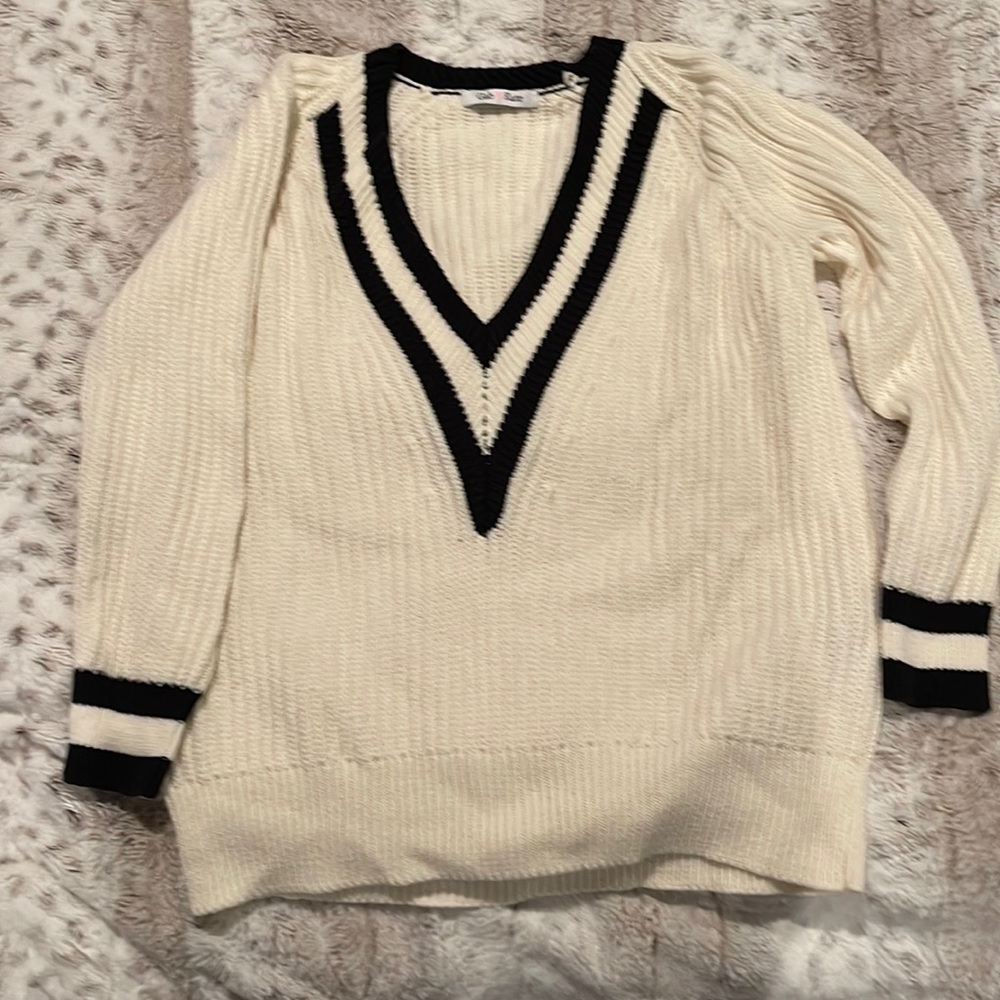 Gab&Kate V Neck Sweater Size S